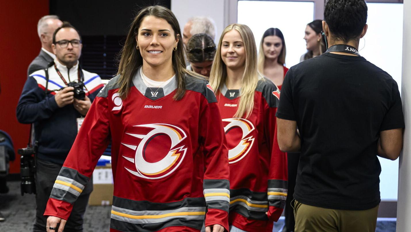 Women’s pro hockey game in St. Louis part of a push to grow the sport